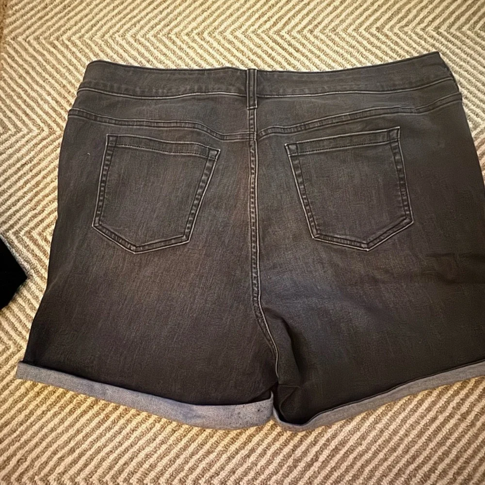 Torrid Women's Black Ripped Denim Shorts - Picture 7 of 7